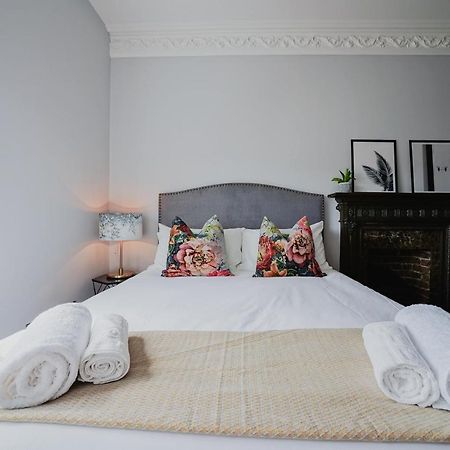 Classic Paddington 2-Bedroom Apartment London Eksteriør billede
