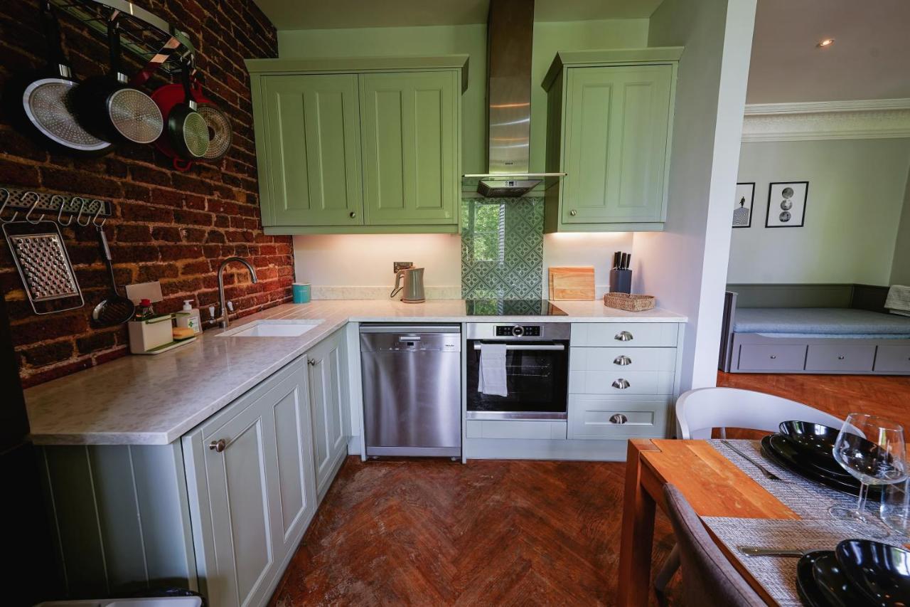 Classic Paddington 2-Bedroom Apartment London Eksteriør billede