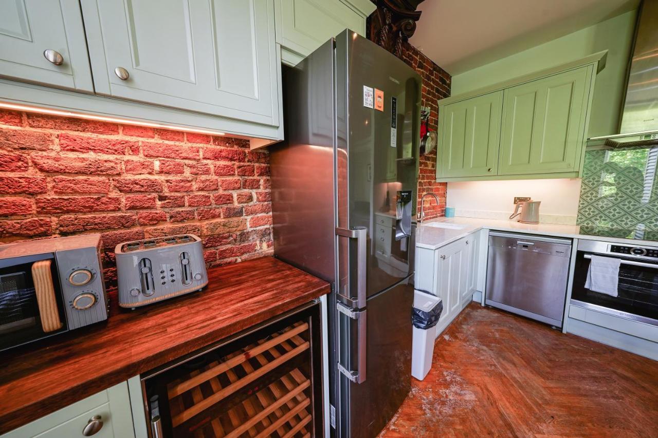 Classic Paddington 2-Bedroom Apartment London Eksteriør billede