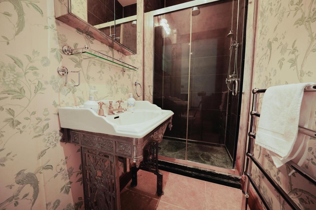 Classic Paddington 2-Bedroom Apartment London Eksteriør billede