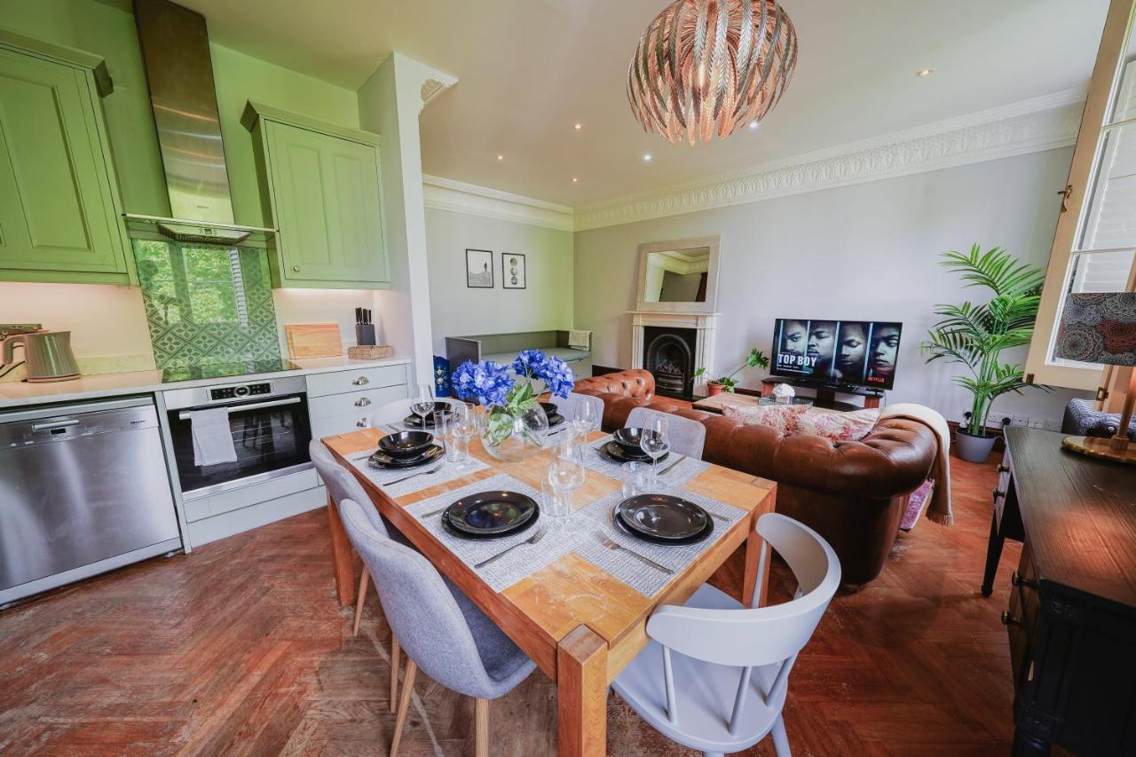 Classic Paddington 2-Bedroom Apartment London Eksteriør billede